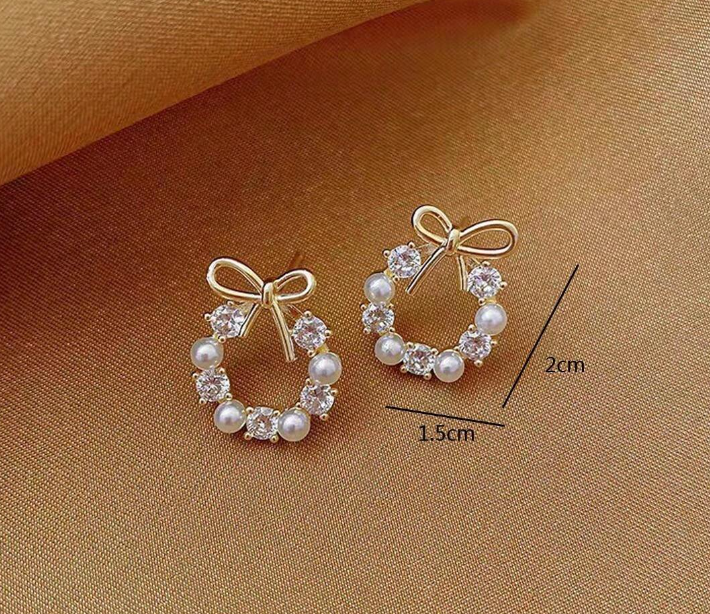 Wreath Bow Stud Earrings