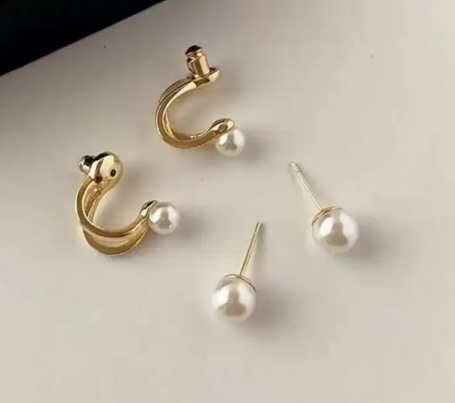 Double Pearl Ear Stud