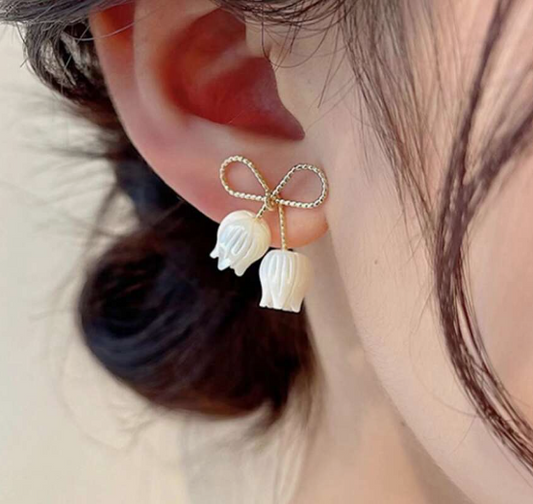 Twisty Tulip Studs