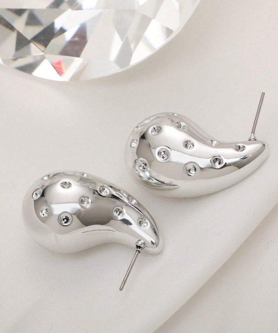 Dotted Water Drop Silver Earring