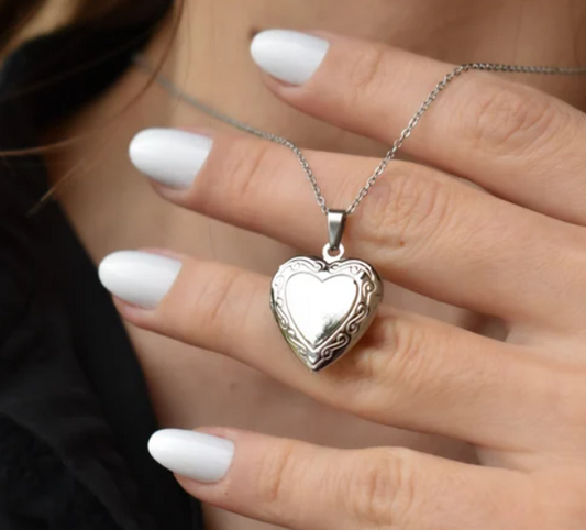 Amour Silver Photo Heart Locket Necklace