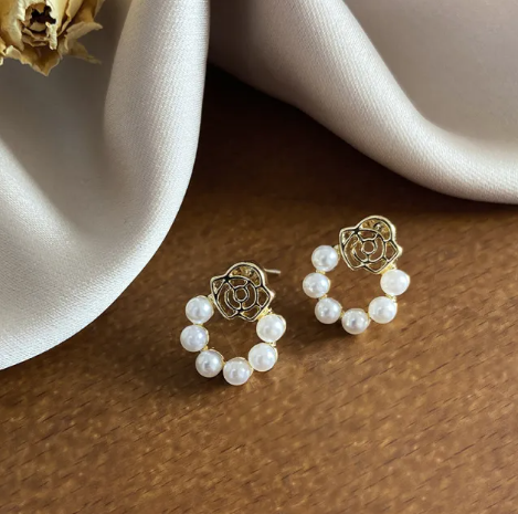 Cute Rosey Pearl Stud