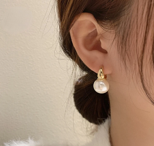 Dainty Gold Pearl Dangle Earrings