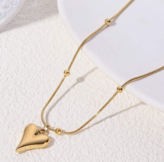 Bella's Heart Necklace - 18K Gold Plated