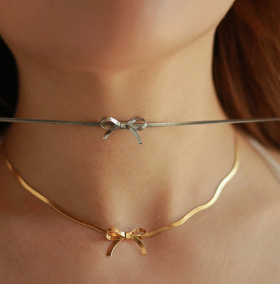 Mia Bow Knot Necklace - 18k gold plated