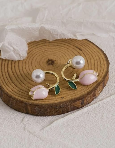 Enchanted Pearl Bud Tulip Studs