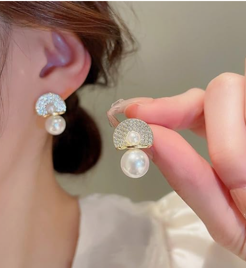 Iris Pearl Stud Earring