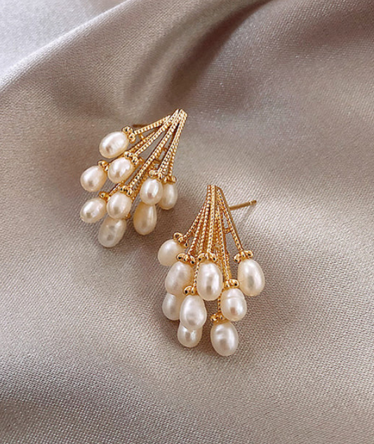 Olivia Cluster Pearl Stud