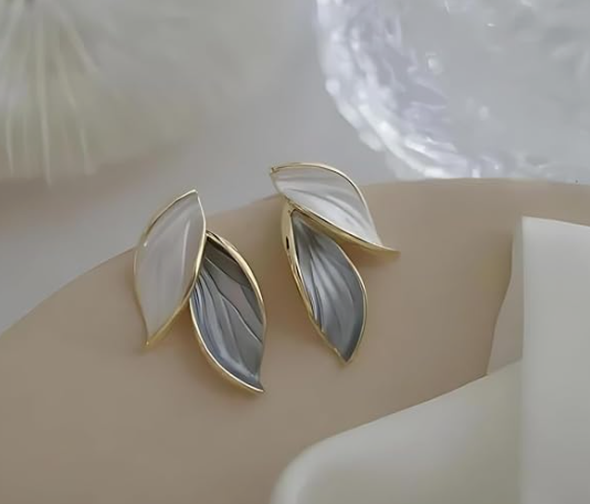 Ivy Leaf Studs earring