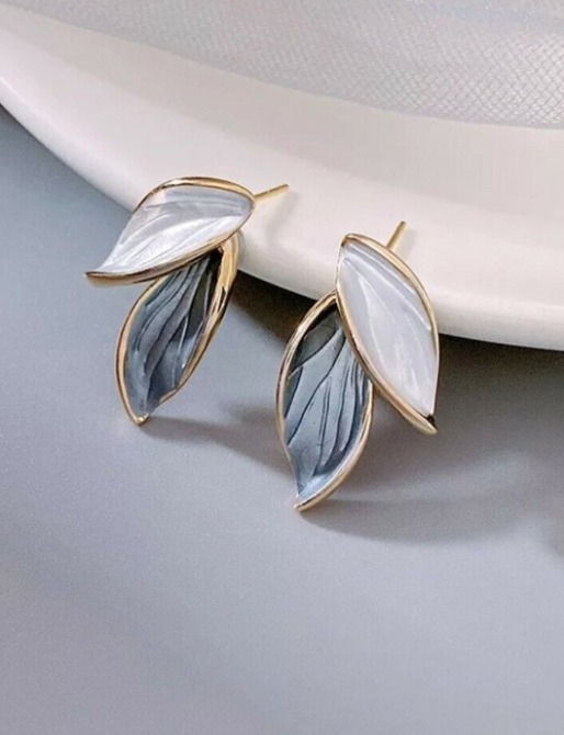 Ivy Leaf Studs earring