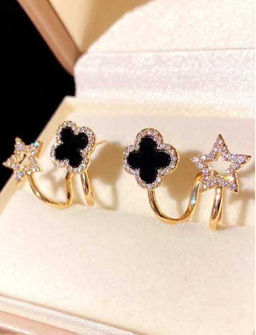 Sparkling Star Stud earring