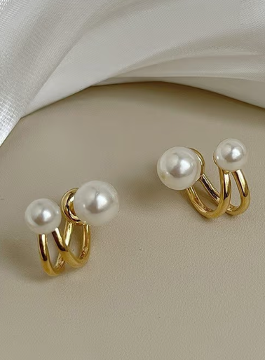 Dainty Double Pearl Stud