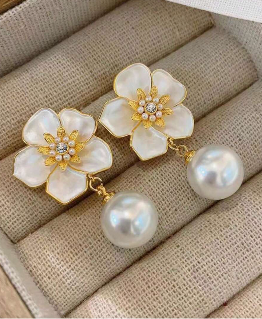 Gardenia Pearl Drop Earrings