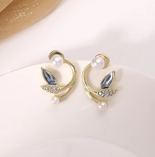 Delicate Leaf Pearl Stud Earrings