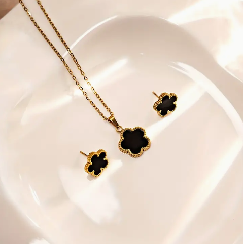 Five Leaf Black Clover Necklace And Earrings