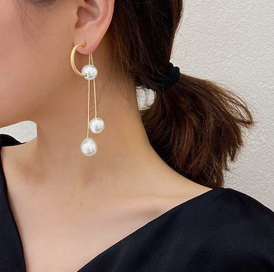 Dela's Pearl Drop Earring