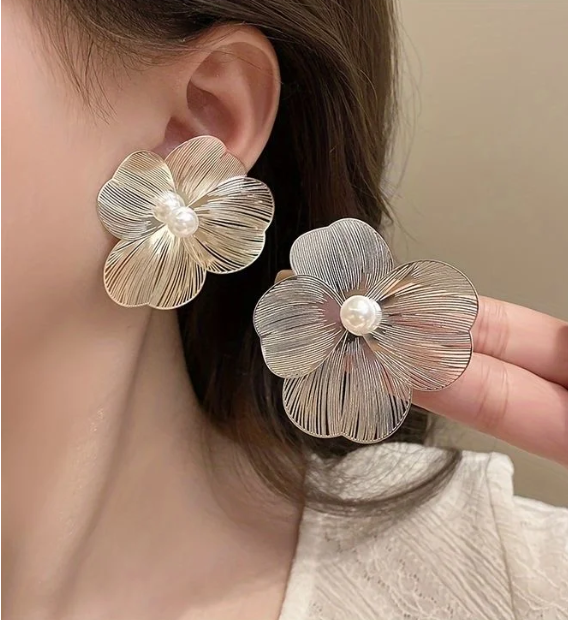 Silver Bloom Studs