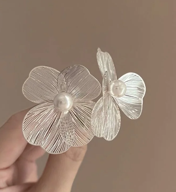 Silver Bloom Studs