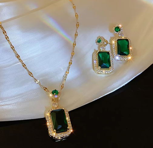 Green Emerald Necklace and Earrings Set - 18K Gold Plated