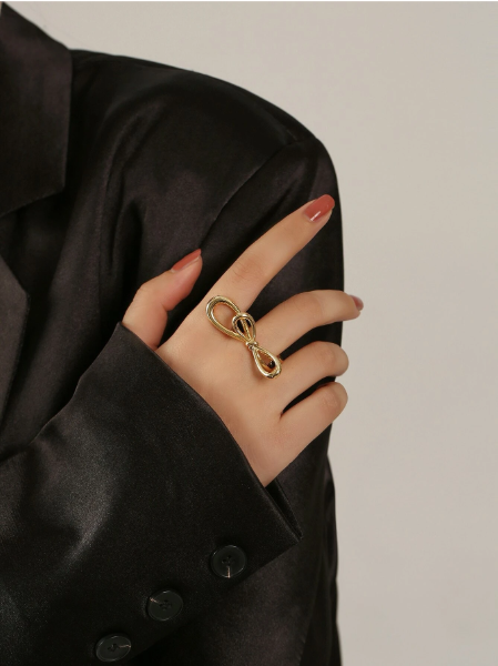 `18k Gold Pated Adjustable Bow Ring