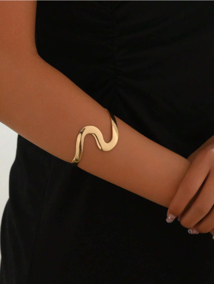 18k Gold Pated Wavy Hand Cuff Bracelet