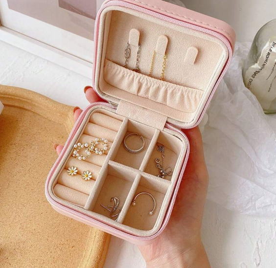 Mini Jewelry Organizer