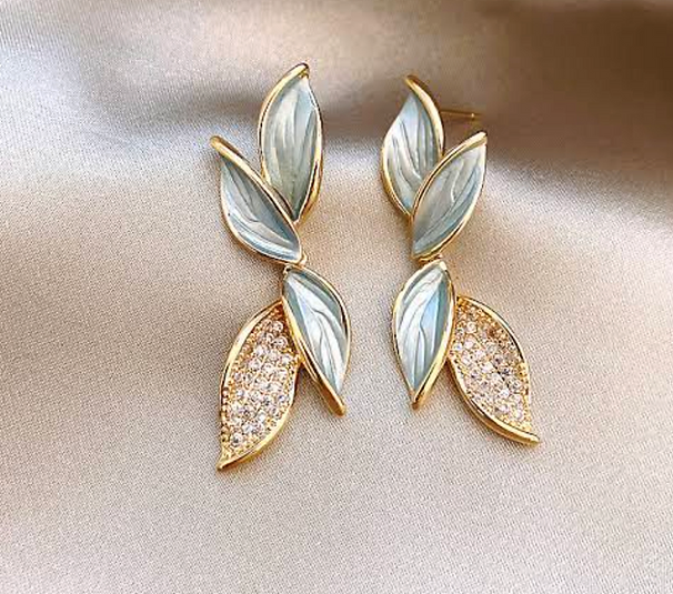 Lisa's Grey Leaf Drop Earrings