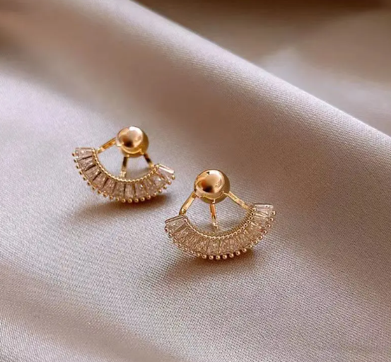 Era's Gold Plated C-Shape Stud Earring