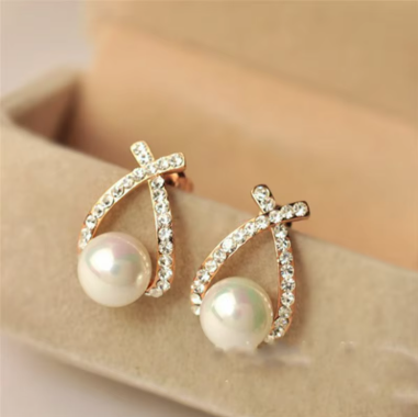 Classic Pearl Cross Stud Earrings