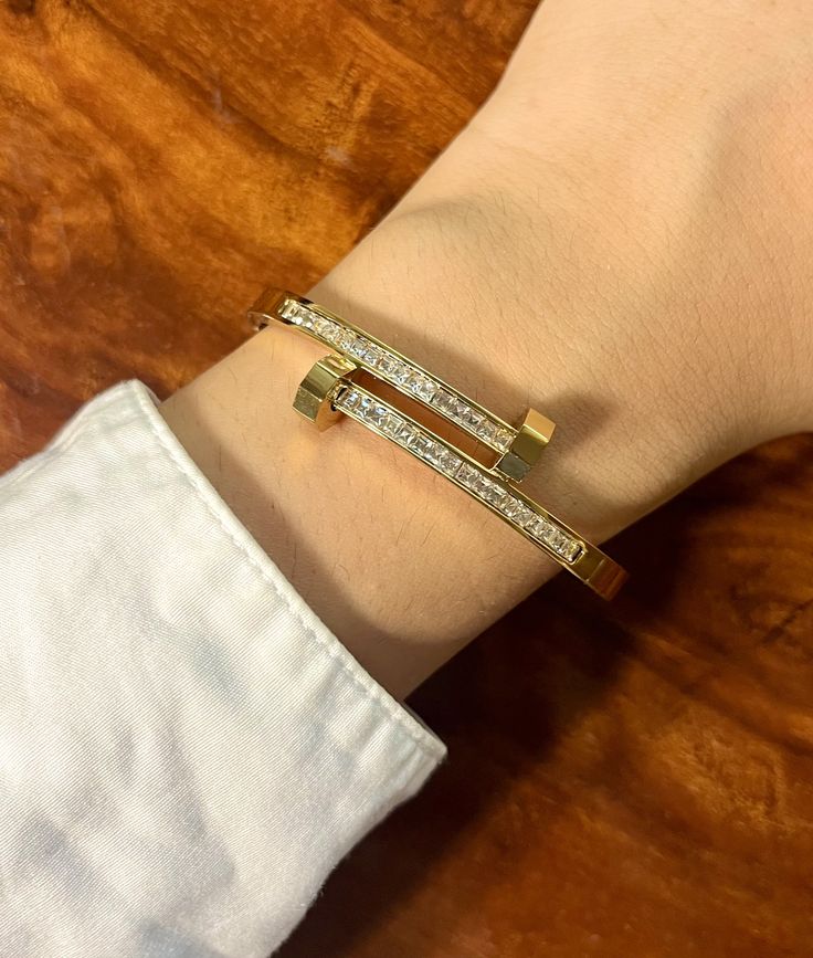 Screwline Thin Wrist/ Baby Size bracelet