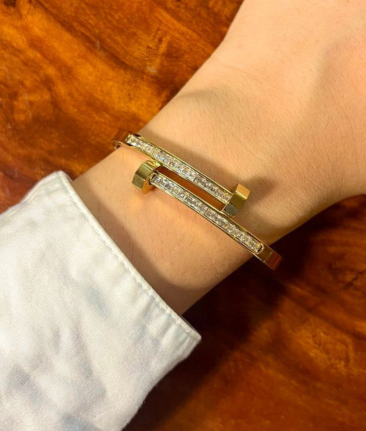 Screwline Thin Wrist/ Baby Size bracelet