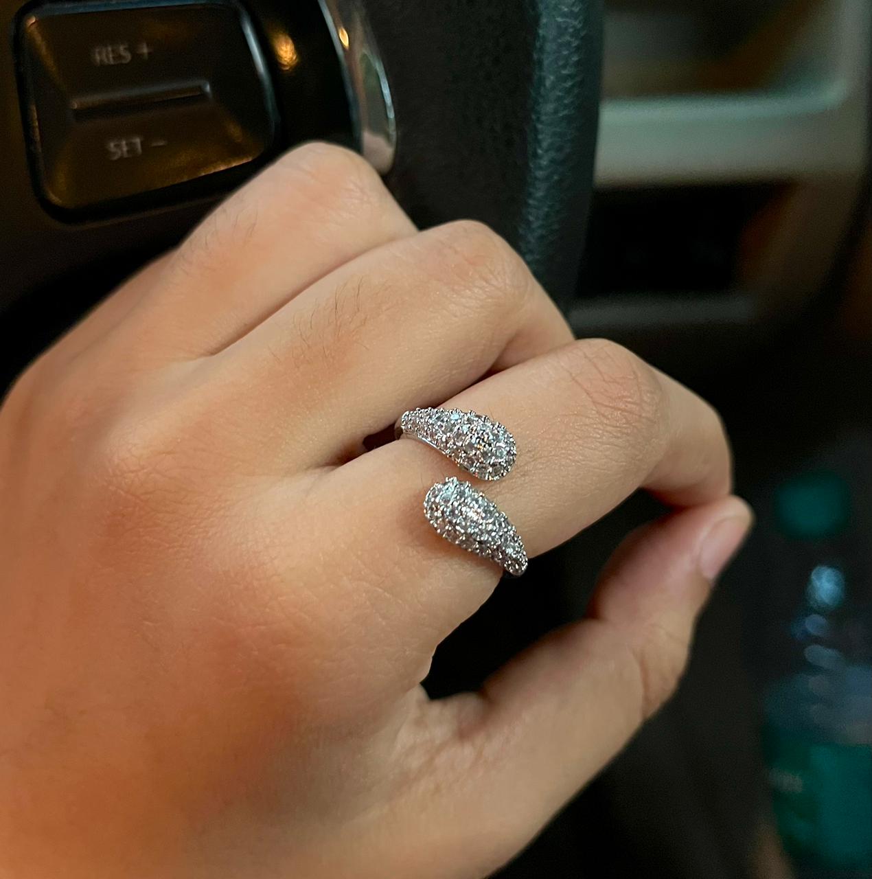 Luxe Curve Band Ring