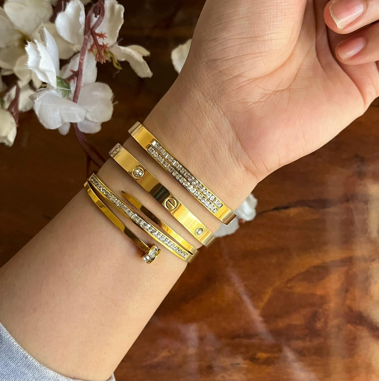 Avelin Thin Wrist/ Baby Size bracelet Stack