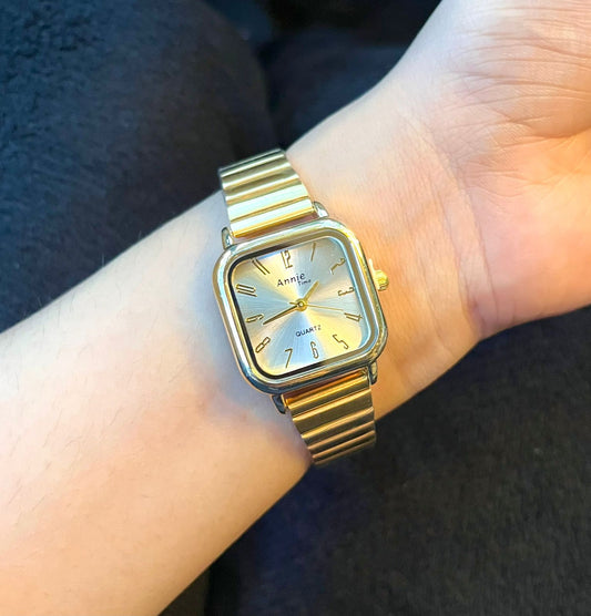 Chelsea Vintage Watch - Gold