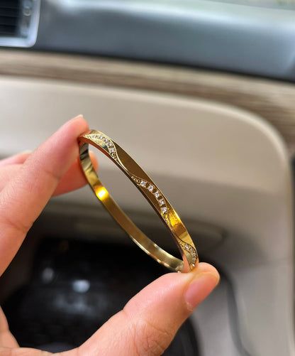 Dustin Thin Wrist/ Baby Size bracelet