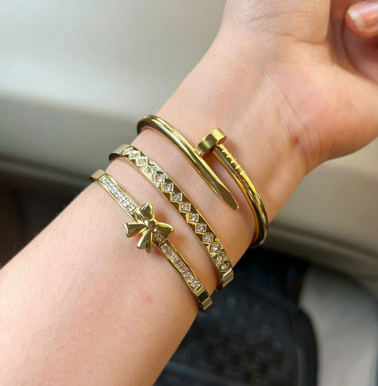 Hargrove Thin Wrist/ Baby Size bracelet Stack