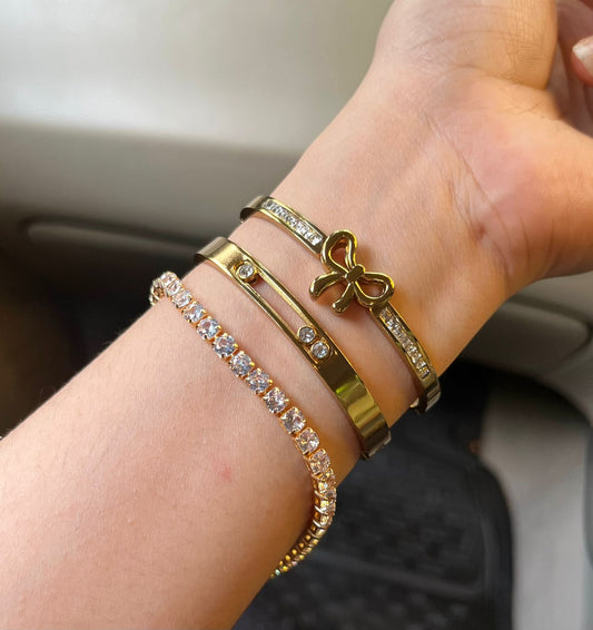 Robin Thin Wrist/ Baby Size bracelet Stack