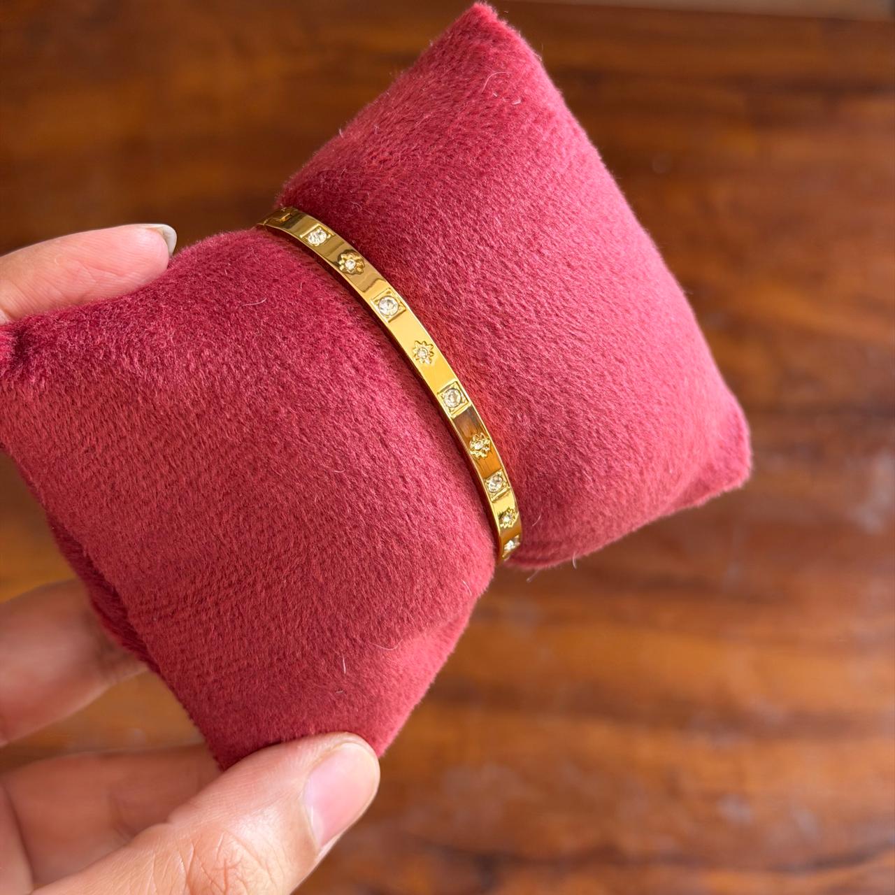 Roscoe Thin Wrist/ Baby Size bracelet