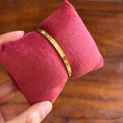Roscoe Thin Wrist/ Baby Size bracelet