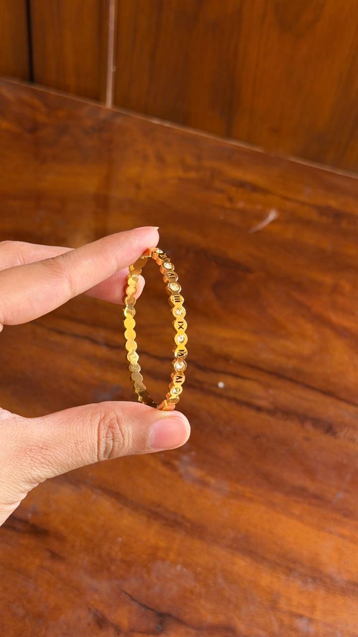 Turner Thin Wrist/ Baby Size bracelet