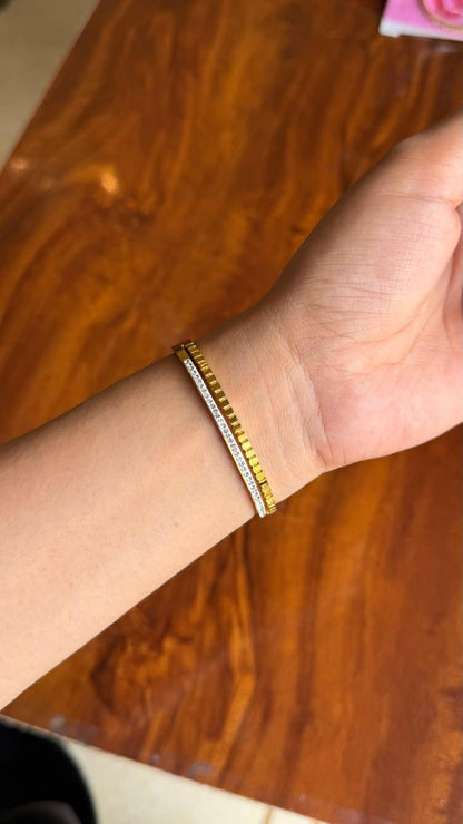 Elio Thin Wrist/ Baby Size bracelet