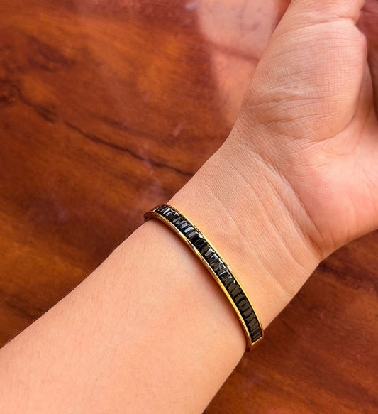 Black Stone Thin Wrist/ Baby Size bracelet