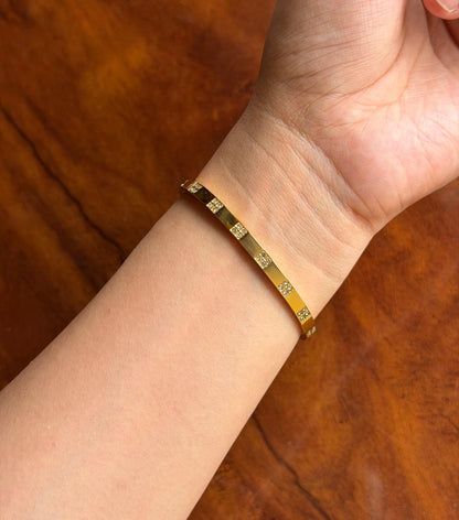 Olive Thin Wrist/ Baby Size bracelet