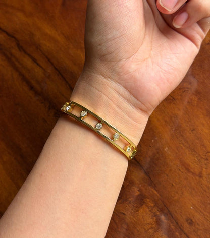 Molten Thin Wrist/ Baby Size bracelet