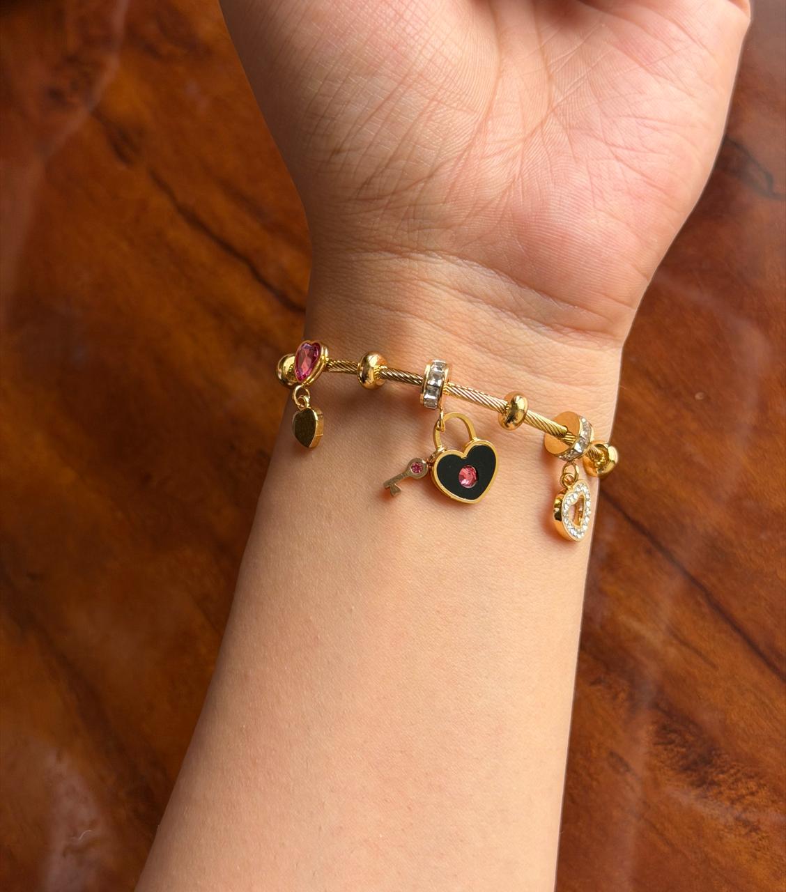 Key to the heart Thin Wrist/ Baby Size bracelet