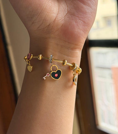 Key to the heart Thin Wrist/ Baby Size bracelet