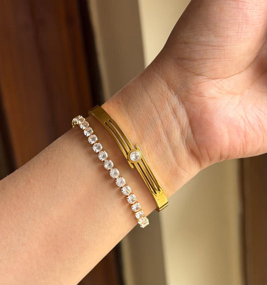 Tornado Thin Wrist/ Baby Size bracelet Stack