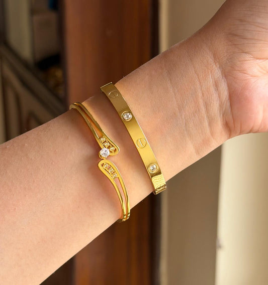Oak Leaf Thin Wrist/ Baby Size bracelet Stack
