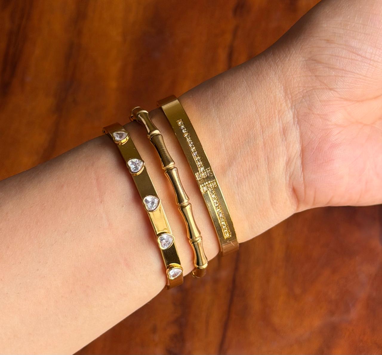 Conch Thin Wrist/ Baby Size bracelet Stack