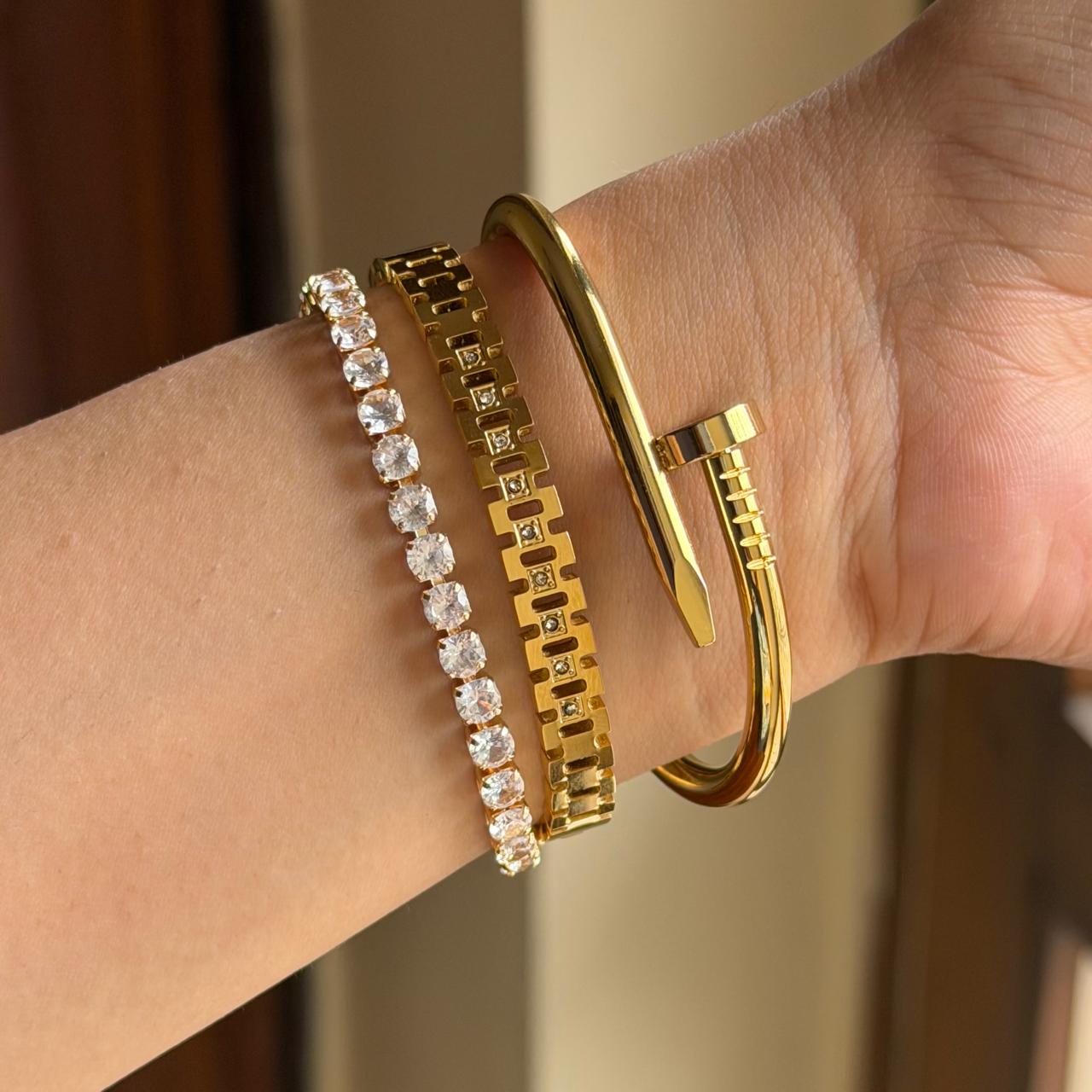 Griffin Thin Wrist/ Baby Size bracelet Stack